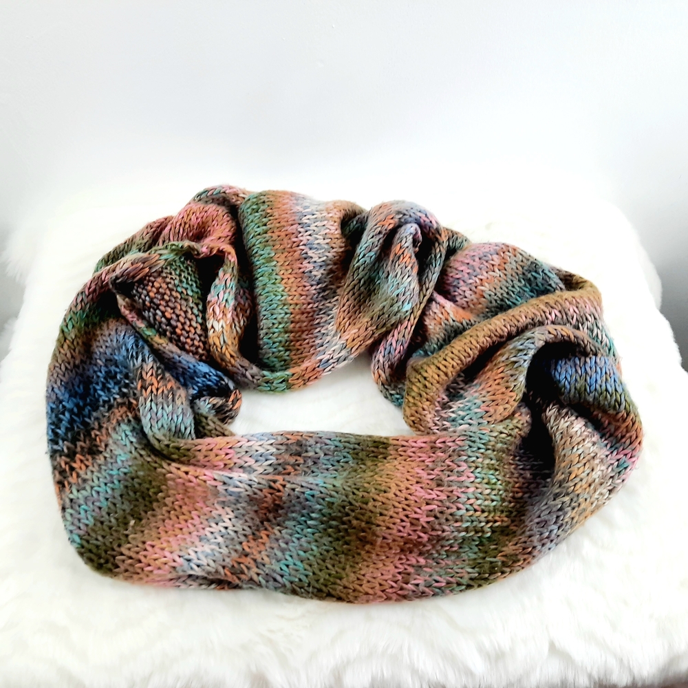 Multicolor Knit Scarf - Picture 8 of 8